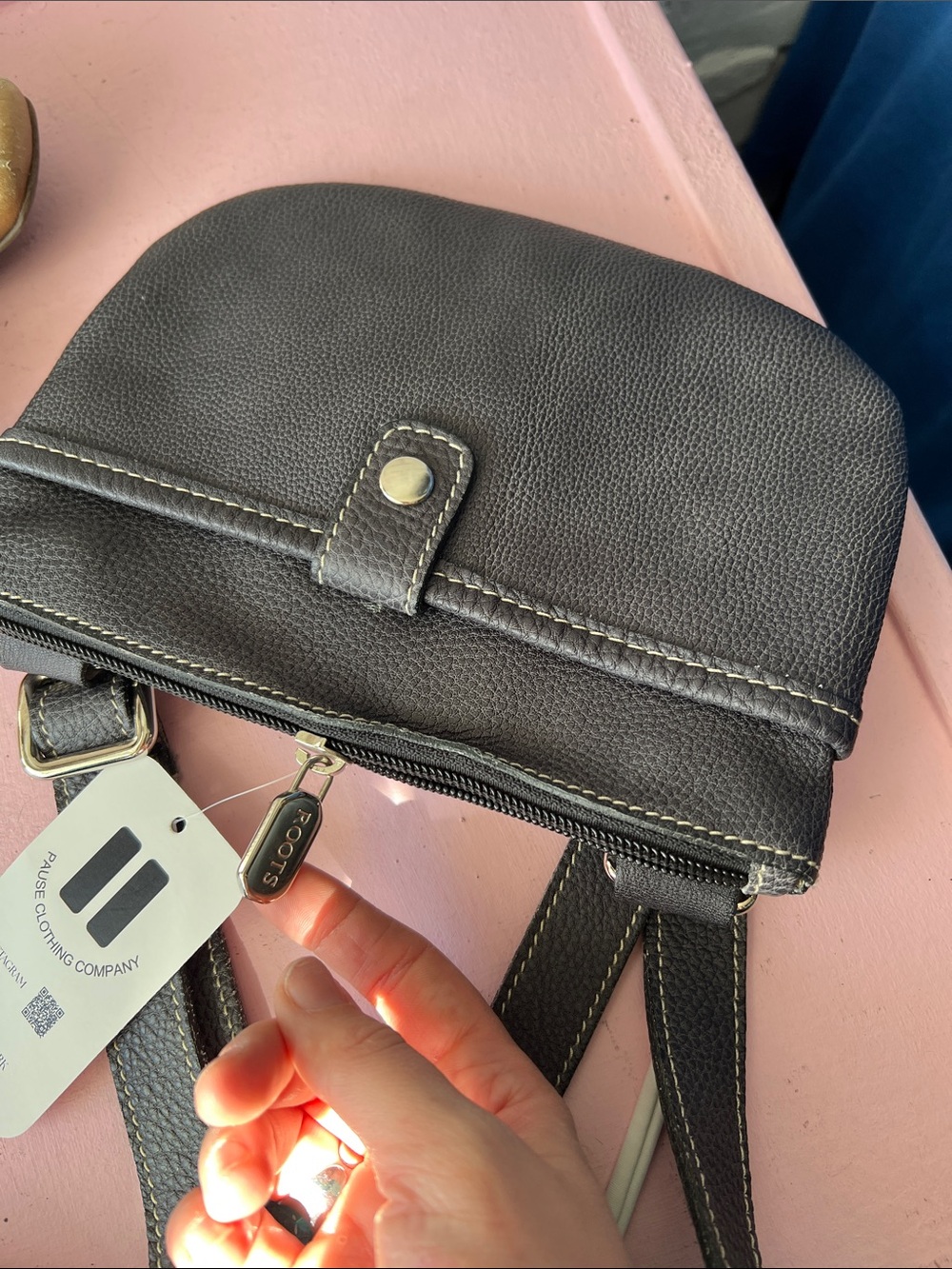Roots Dark grey Pebbled Leather Crossbody Bag - Picture 3 of 7